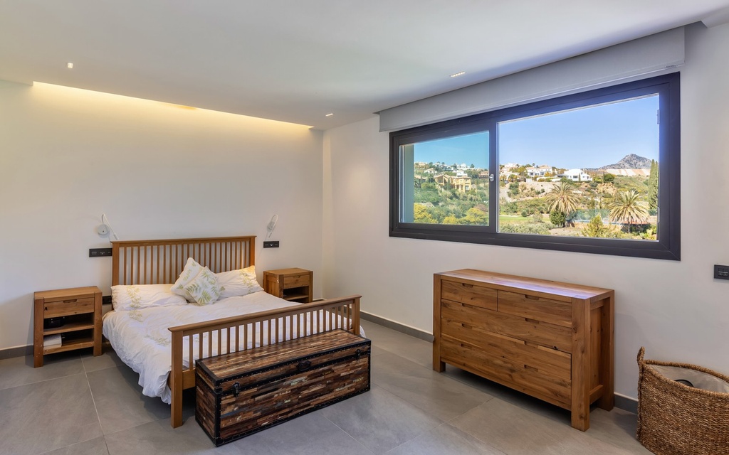 Luxusná vila v El Paraíso, Estepona – Costa del Sol