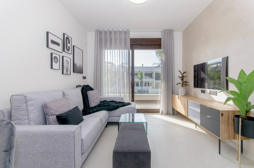 Moderný bungalow v Torrevieja – Los Balcones