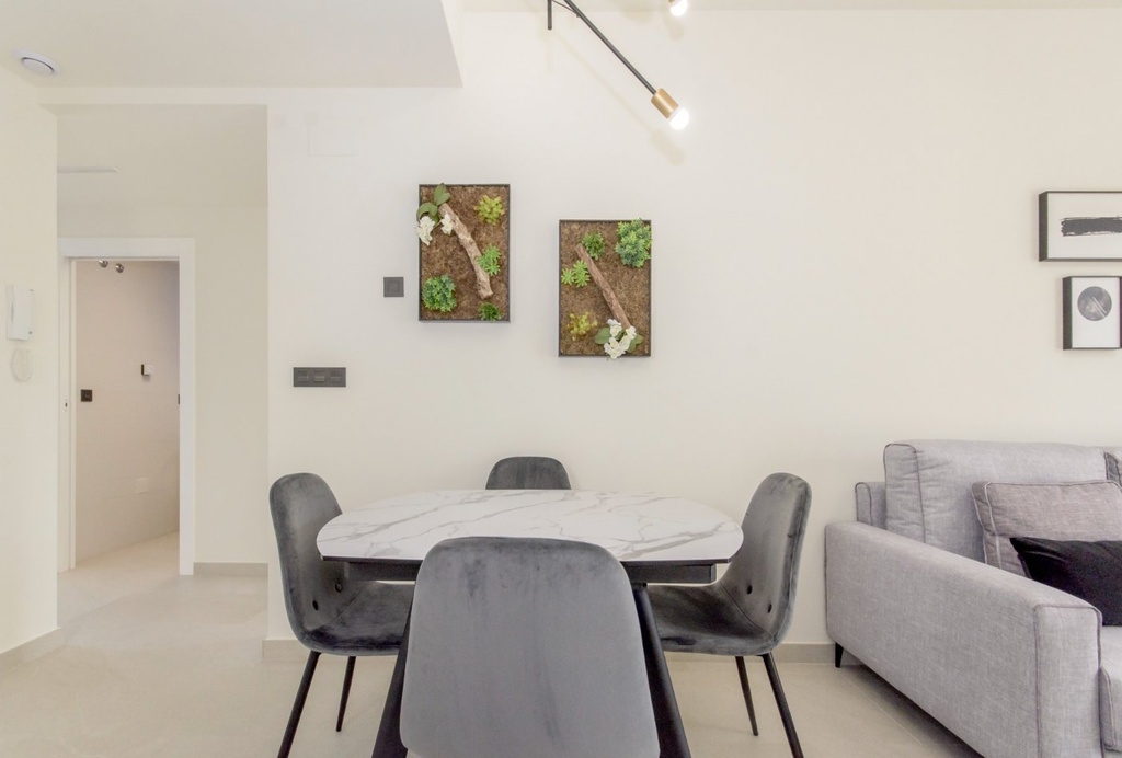 Moderný bungalow v Torrevieja – Los Balcones