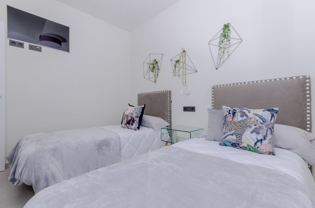Moderný bungalow v Torrevieja – Los Balcones