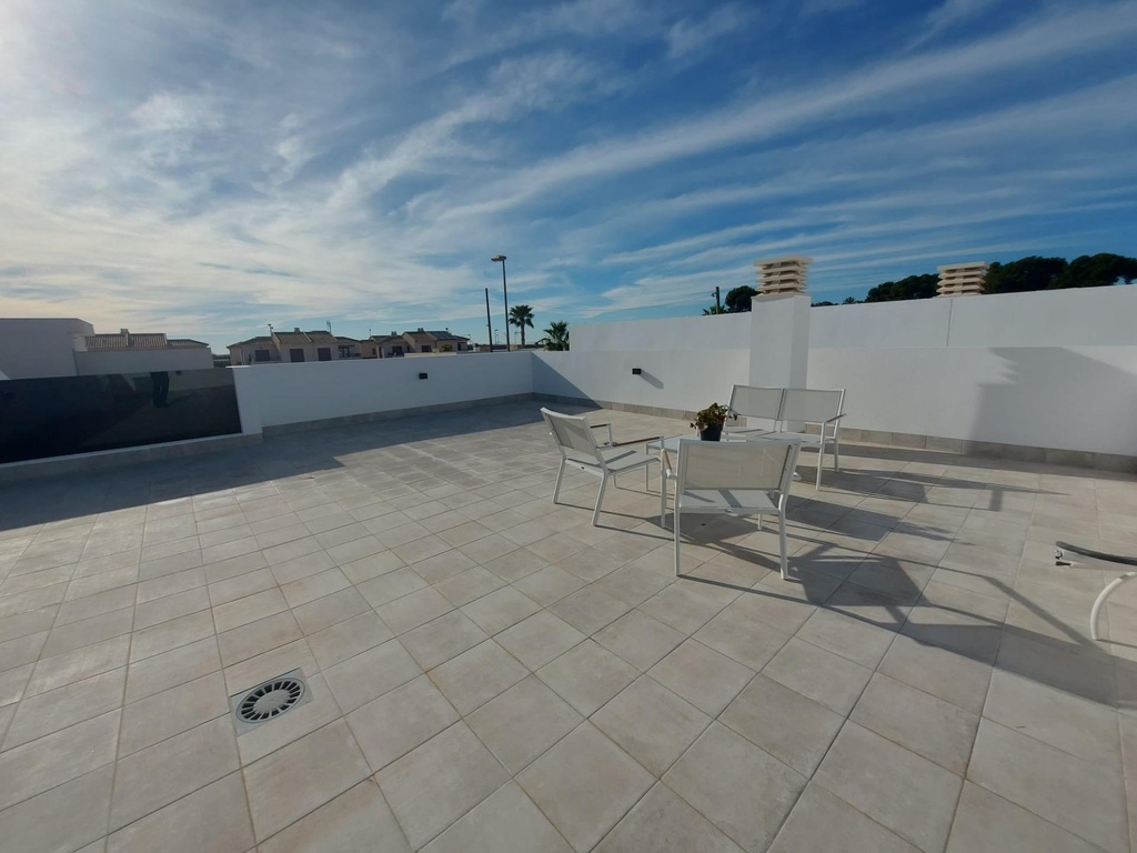 Moderná vila v Torre Pacheco – Roldán