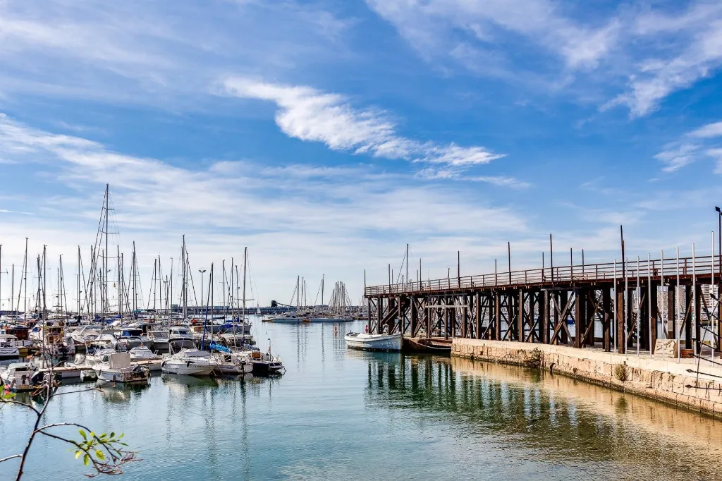 prístav v Torrevieja