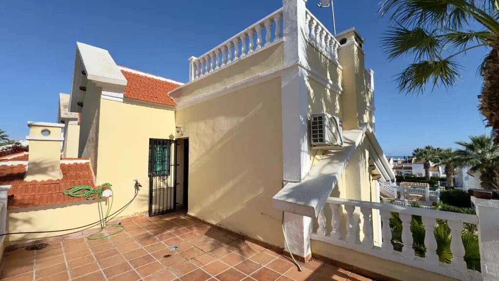 Vila v Orihuela Costa