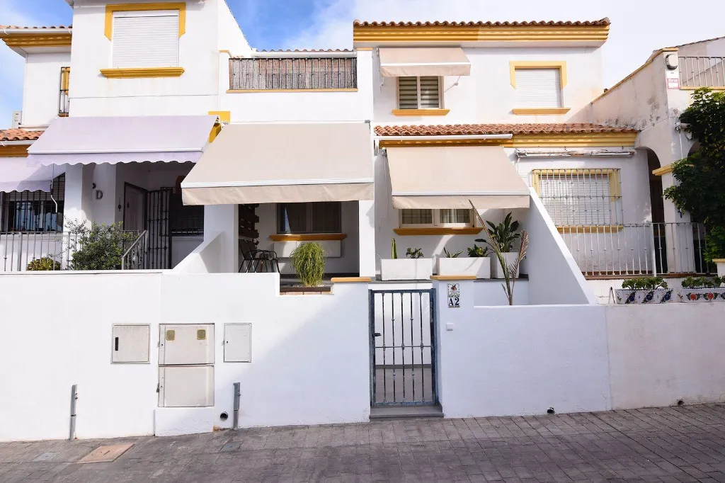 duplex v Los Almendros