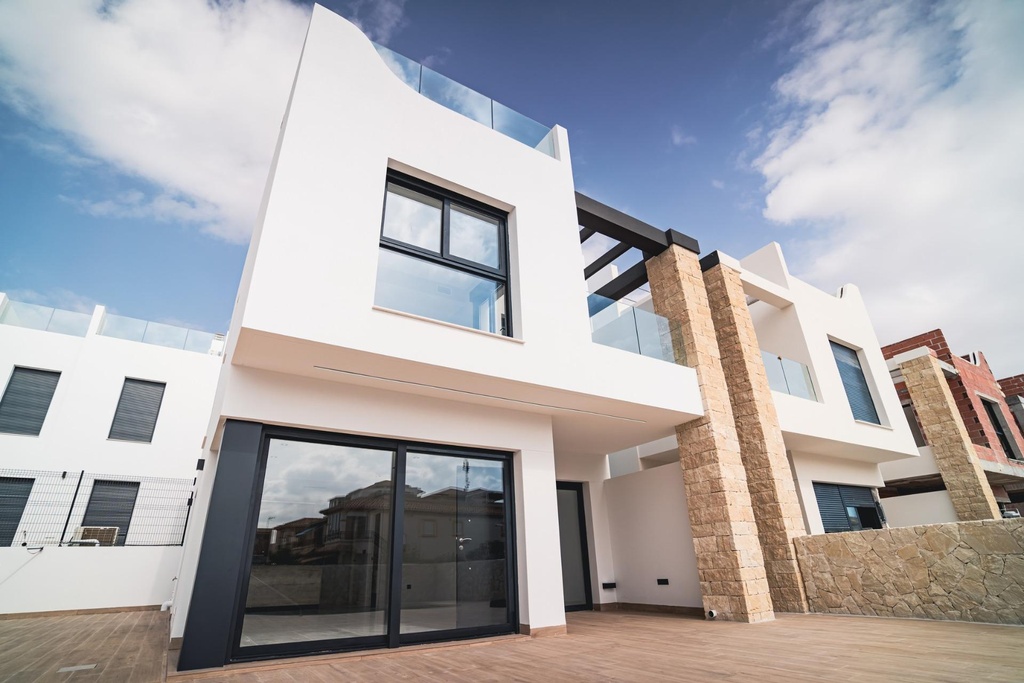 Moderná vila v Orihuela Costa – Punta Prima
