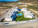 Nové, kľúčom odovzdávajúce domy v radovom prevedení a dvojdomy v Altaona Golf Resort v Murcii