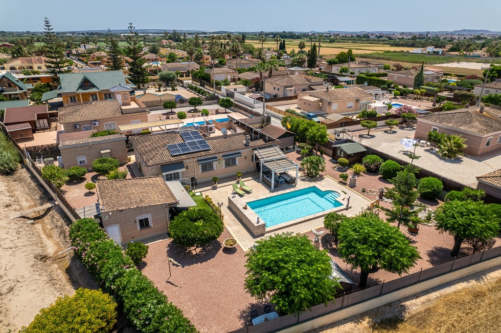 Exkluzívna vidiecka finca v štýle Stredomoria – oáza pokoja a luxusu