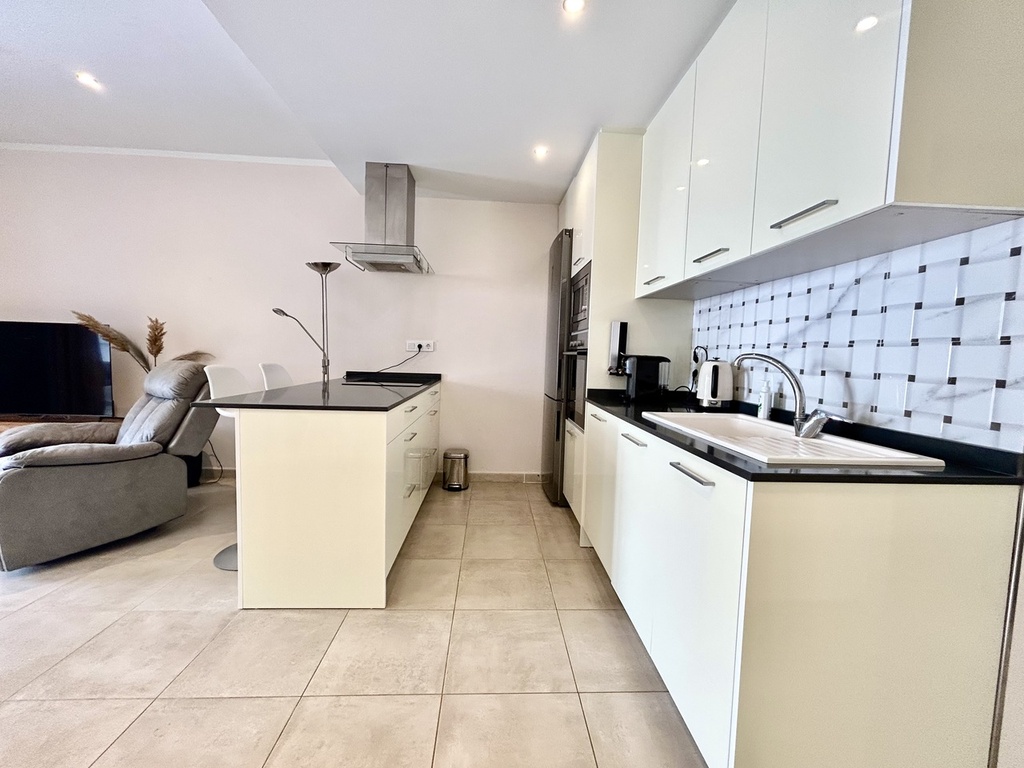 Fabulový trojizbový, trojkomorový Townhouse v žiadanej polohe pri golfovom ihrisku La Marquesa v Ciudad Quesada, ktorý p
