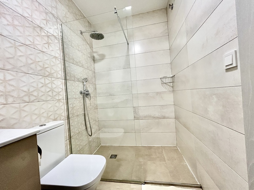 Fabulový trojizbový, trojkomorový Townhouse v žiadanej polohe pri golfovom ihrisku La Marquesa v Ciudad Quesada, ktorý p