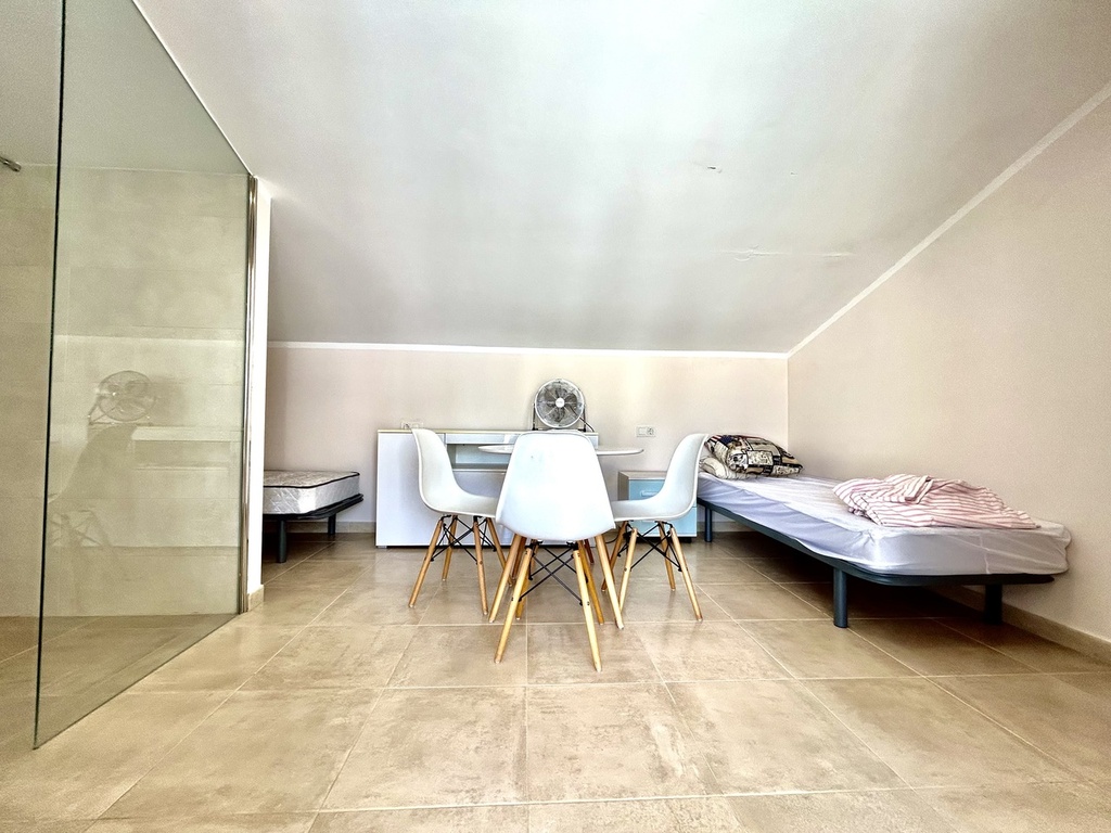 Fabulový trojizbový, trojkomorový Townhouse v žiadanej polohe pri golfovom ihrisku La Marquesa v Ciudad Quesada, ktorý p