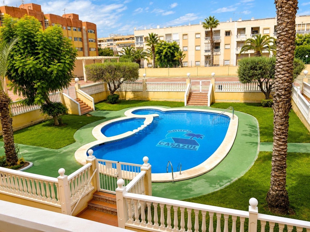 Izby: 2, Kúpeľne: 1, Byt v Torrevieja, Alicante, Španielsko