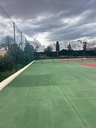 Objavte tento pôvabný prízemný bungalov nachádzajúci sa v žiadanej štvrti Torre La Mata v Torrevieja. Registrovaná cena
