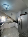 Objavte tento impozantný duplex v tichej oblasti La Marina, San Fulgencio. Cena atraktívnych 288 000 € a ponúka 92 m² ob