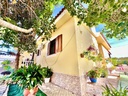 Mediterránska vila pre tých, ktorí hľadajú niečo, čo sa už dnes ťažko nachádza. V Daya Vieja, obklopení rozsiahlymi lánm