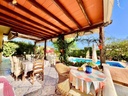 Mediterránska vila pre tých, ktorí hľadajú niečo, čo sa už dnes ťažko nachádza. V Daya Vieja, obklopení rozsiahlymi lánm