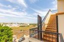 Nachádza sa v žiadanej časti Residencial Ibiza a tento zariadený byt s rozlohou 55 m² ponúka veľmi účelné dispozičné rie