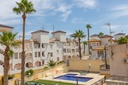 Nachádza sa v žiadanej časti Residencial Ibiza a tento zariadený byt s rozlohou 55 m² ponúka veľmi účelné dispozičné rie