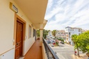 Nachádza sa v žiadanej časti Residencial Ibiza a tento zariadený byt s rozlohou 55 m² ponúka veľmi účelné dispozičné rie