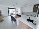 Stunning End Penthouse for Sale in San Pedro del Pinatar Tento výnimočný roh/koncový penthouse ponúka absolútny mediterá