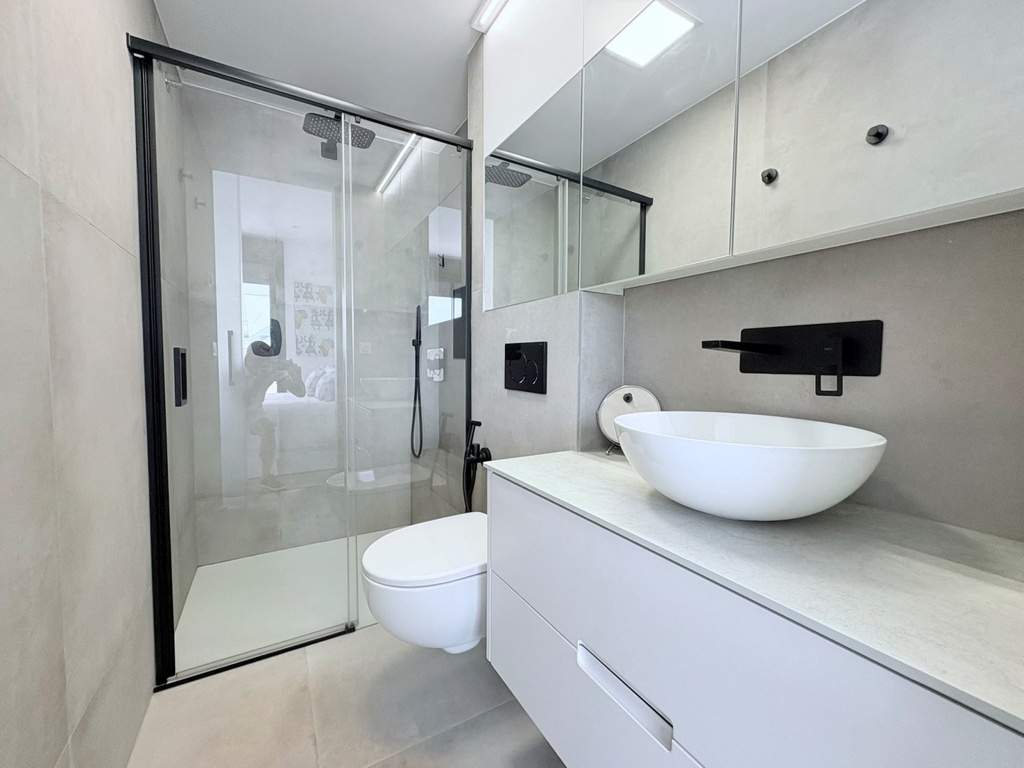 Stunning End Penthouse for Sale in San Pedro del Pinatar Tento výnimočný roh/koncový penthouse ponúka absolútny mediterá