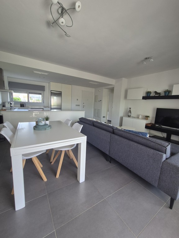 Moderný bungalow v Vistabella Golf Entre Naranjos – Inland