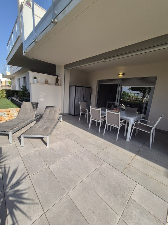 Moderný bungalow v Vistabella Golf Entre Naranjos – Inland