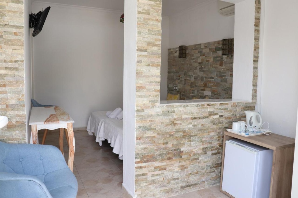 Tento príjemný útulný domov sa nachádza iba 500 metrov od krásnych pláží Calpe a menej než 3 km od pulzujúceho centra me