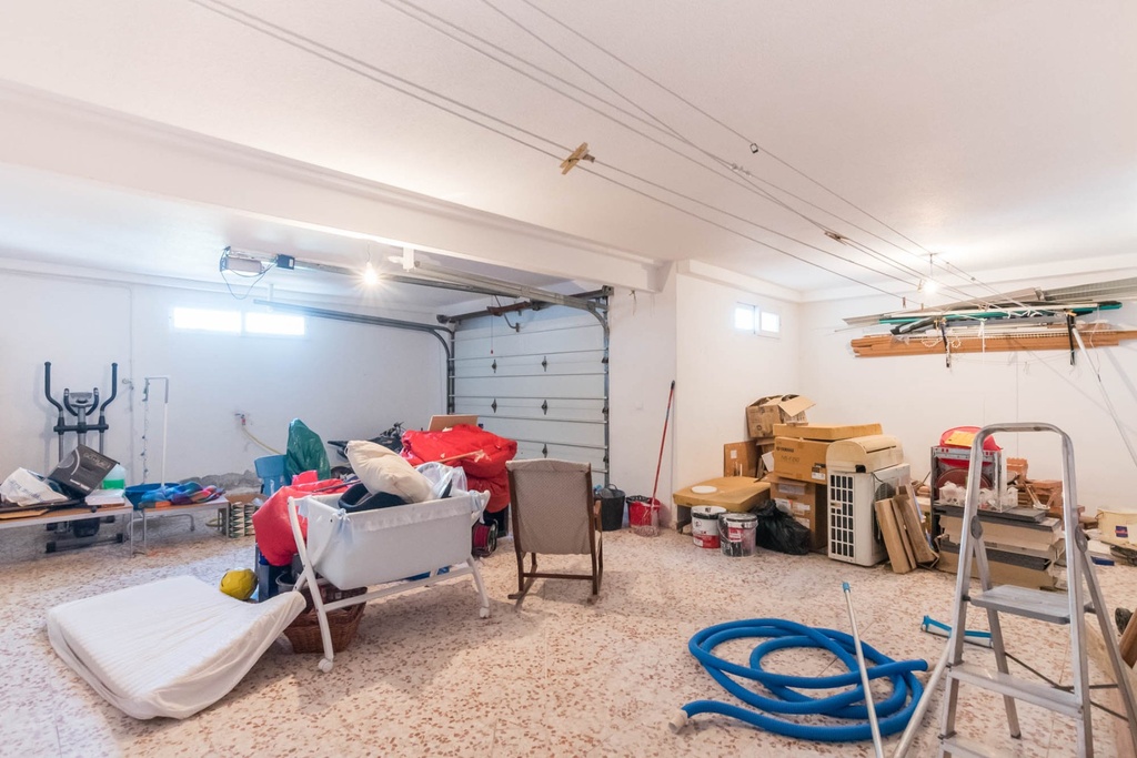 Objavte túto úžasnú vilu v Altorreal Golf Resort – tam, kde sa každý priestor, pohodlie a lokalita spoja a vytvoria doko