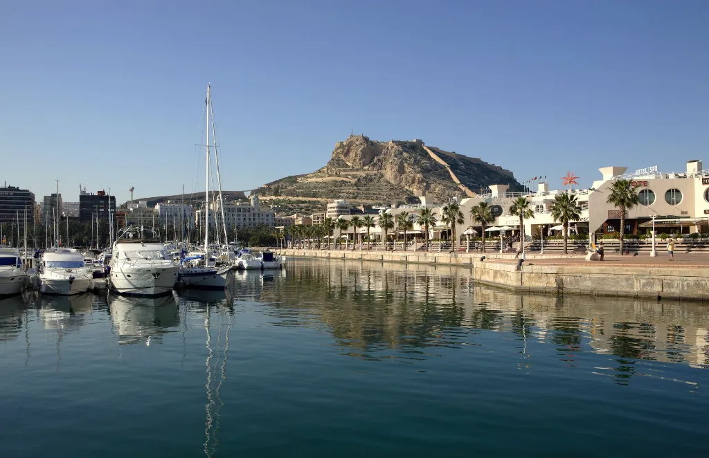 Alicante prístav