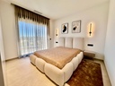 Vila Benamor 3 predstavuje moderný a nadčasový spôsob života v rámci oceneného Las Colinas Golf & Country Club. Dokončen