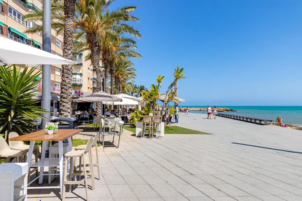 pláž v Torrevieja