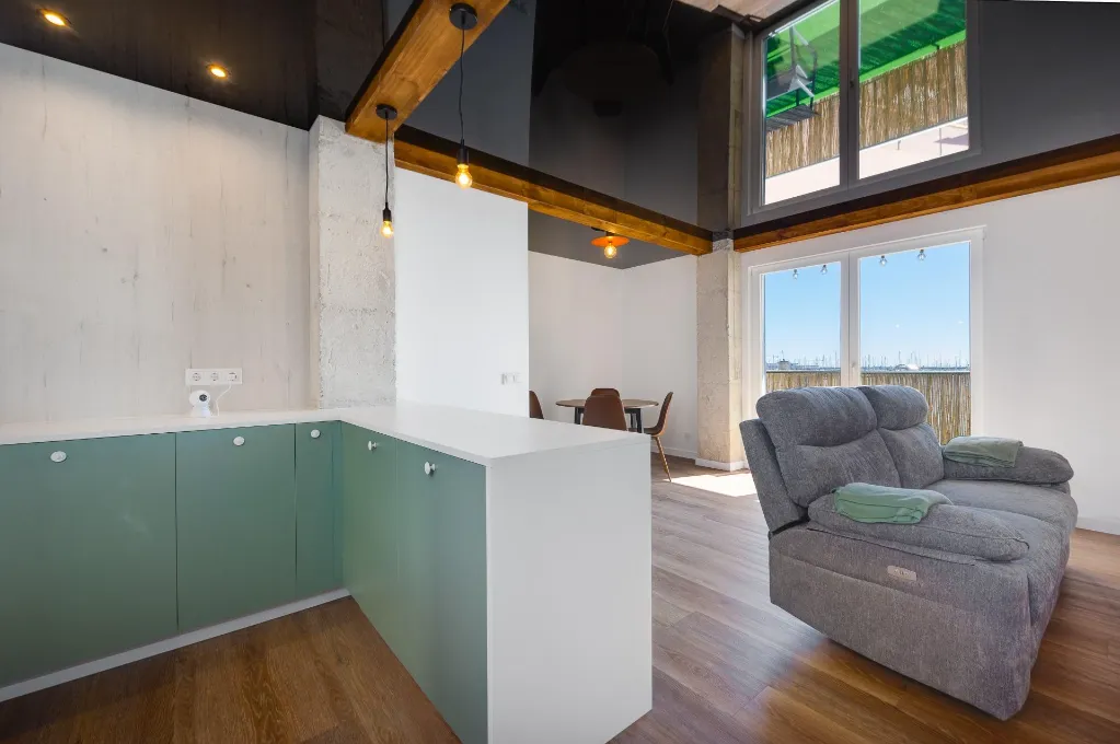 obývacia izba a kuchyňa