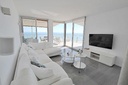 Objavte tento ohromujúci penthouse v exkluzívnej oblasti Guardamar Playa, len 20 metrov od mora. So súpisnou podlahovou