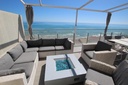 Objavte tento ohromujúci penthouse v exkluzívnej oblasti Guardamar Playa, len 20 metrov od mora. So súpisnou podlahovou