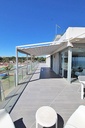 Objavte tento ohromujúci penthouse v exkluzívnej oblasti Guardamar Playa, len 20 metrov od mora. So súpisnou podlahovou