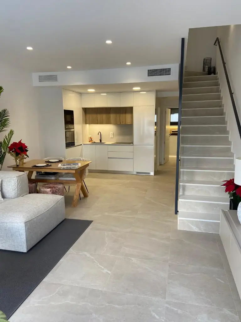 schody na druhé poschodie v Jacaranda