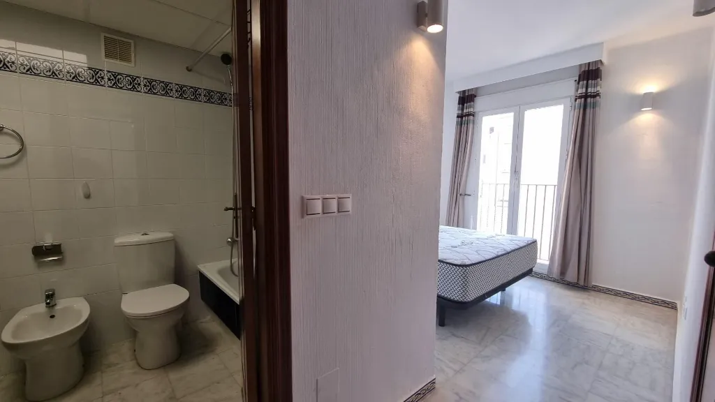 Kúpeľňa + spálňa