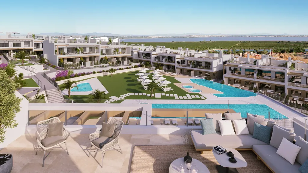TORREVIEJA - Coronella Living by TM: su hogar en la soleada Costa Blanca, en la zona de Los Balcones. Apartamentos nuevos desde 272 000 €. 
