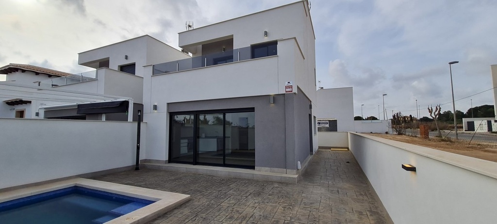 [redsp:250-115-10-115] ORIHUELA COSTA – Moderne 3-Schlafzimmer-Villa ab 549 900 € | Pool, Terrasse, Parkplatz