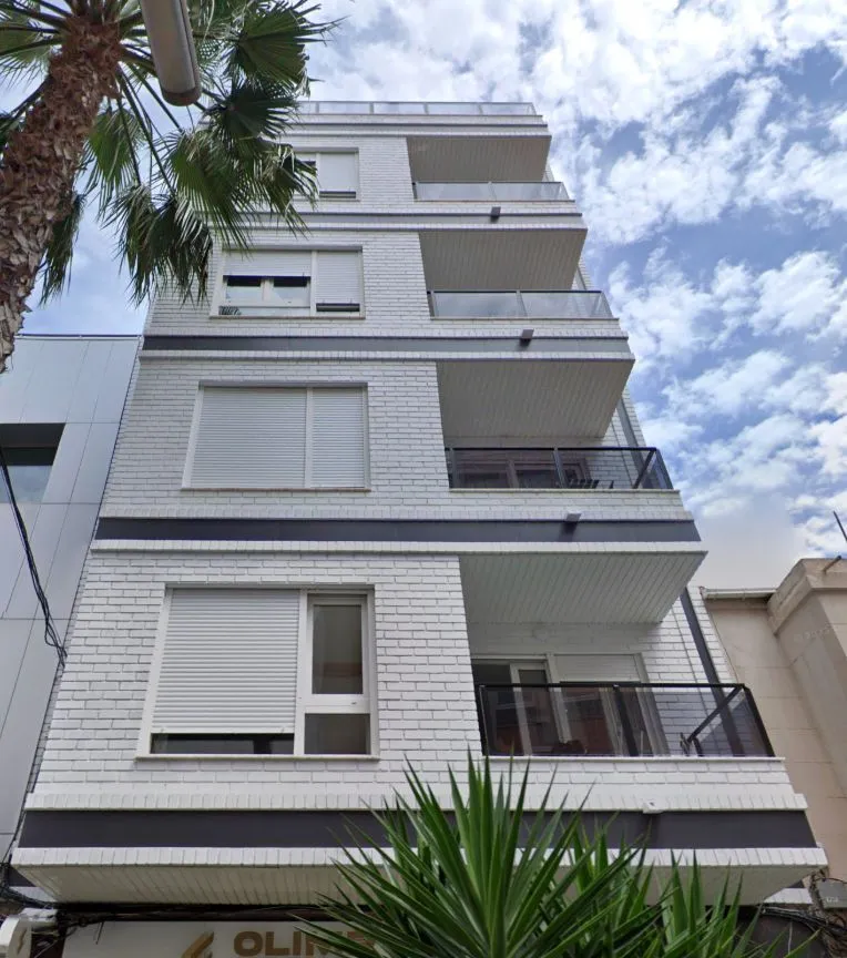 TORREVIEJA CENTRUM – Investičná budova s 5 apartmánmi a turistickými licenciami – fungujúci biznis s okamžitým výnosom na Costa Blanca