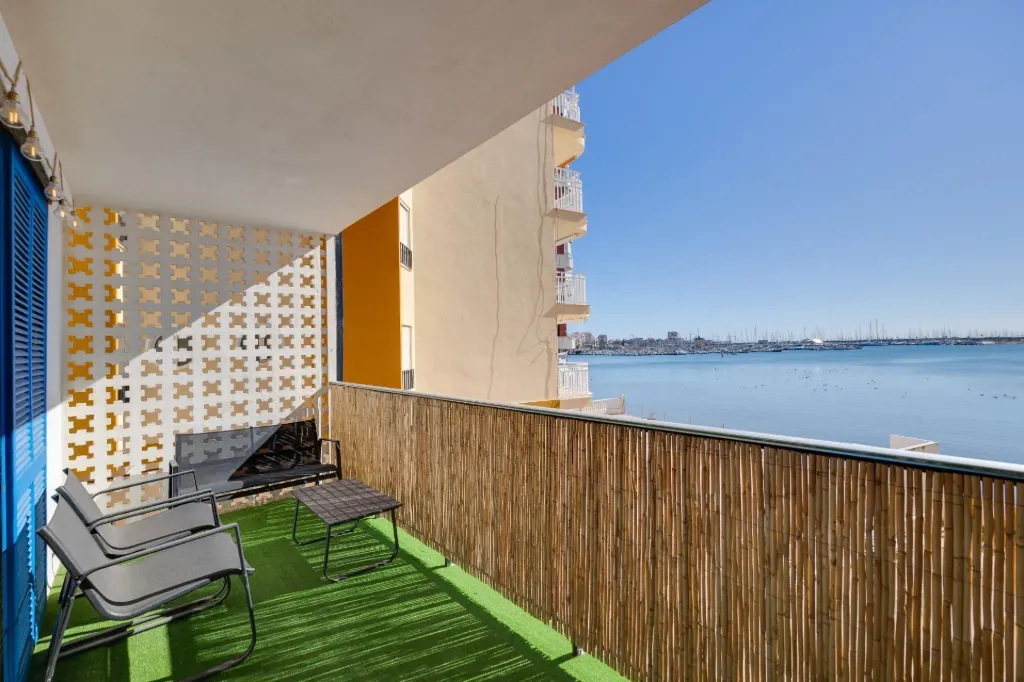 TORREVIEJA – zrekonštuovaný, moderný apartmán 2+2 s výhľadom na more - El Acequión - 20 metrov od pláže