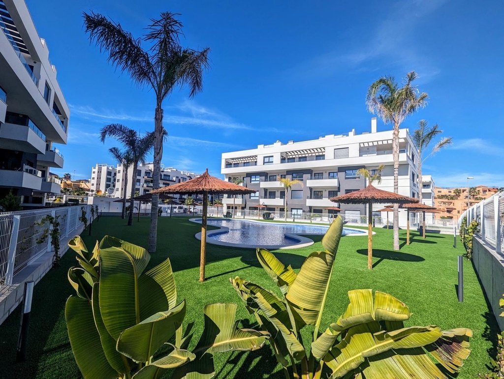 [second:56-502-11-1043] ORIHUELA COSTA – 2-spálňový penthouse od 299 000 € | Bazén, Terasa, Parkovanie