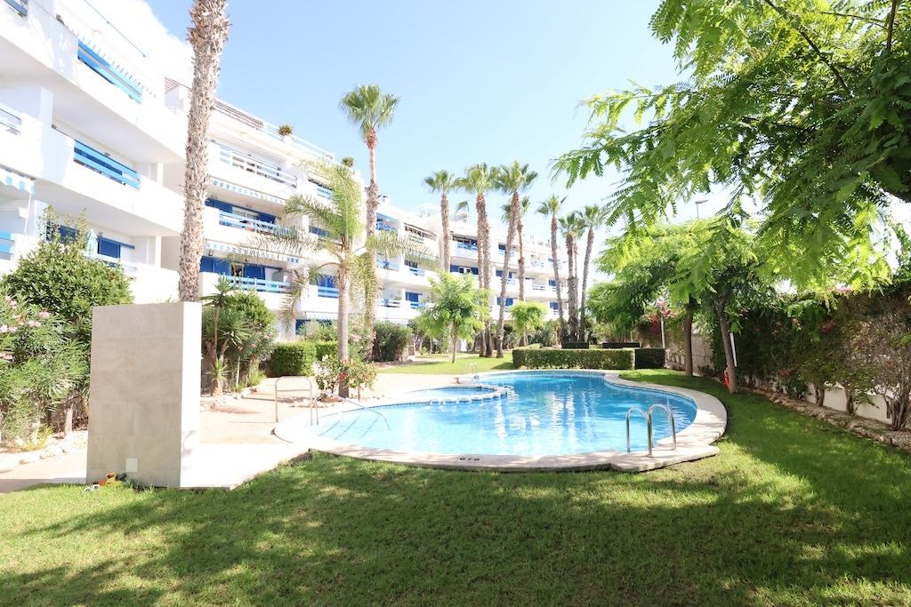 [second:383-401-11-798] ORIHUELA COSTA – 1-spálňový apartmán od 189 000 € | Bazén, Parkovanie, Záhrada