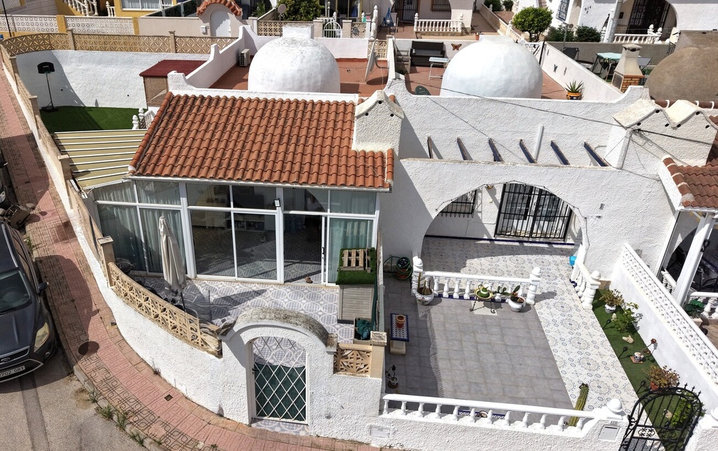 [second:11-522-11-1130] BLUE LAGOON – 2-spálňový bungalow od 209 950 € | Bazén, Terasa, Parkovanie