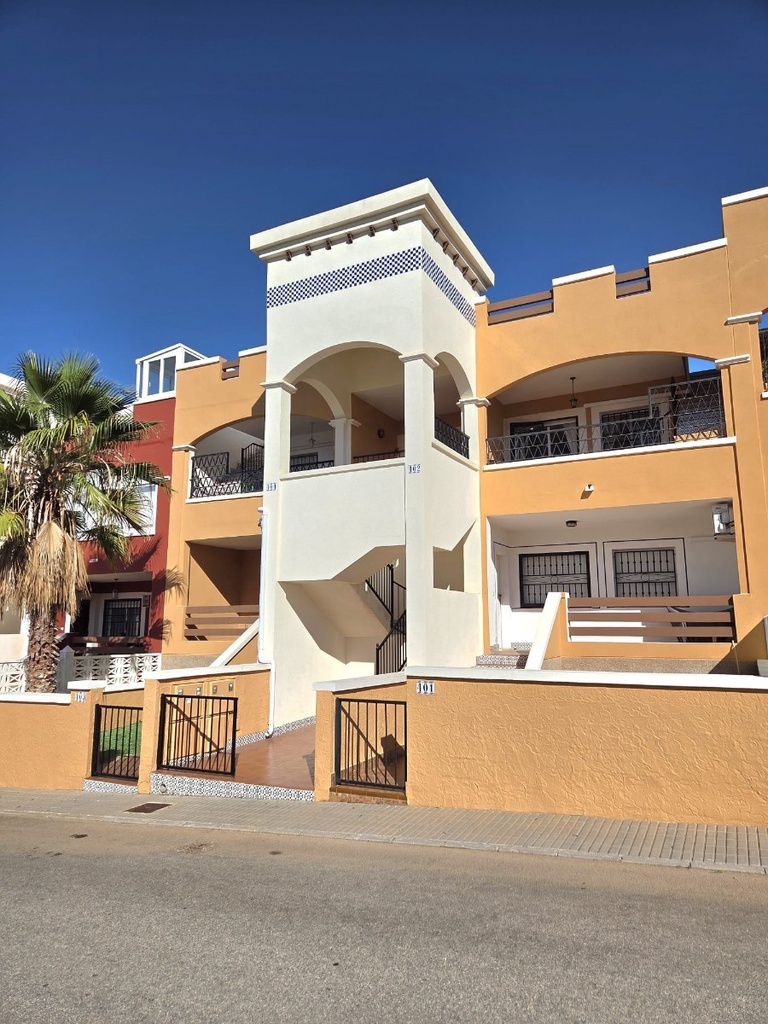 ORIHUELA – 2-spálňový penthouse od 174 000 € | Bazén, Terasa, Inland
