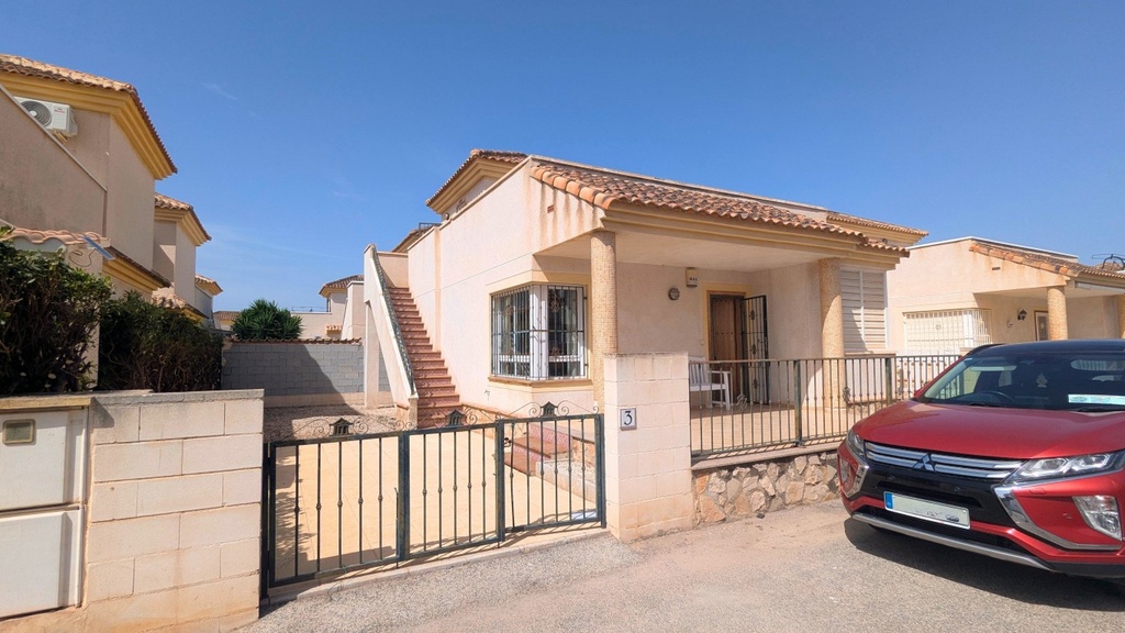 LO CRISPIN – 3-spálňová vila od 225 000 € | Bazén, Terasa, Parkovanie