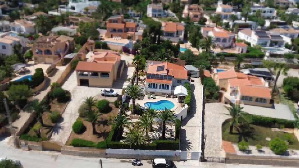 [second:1-525-11-1116] MORAIRA – Luxusná 3-spálňová vila od 915 000 € | Costa Blanca