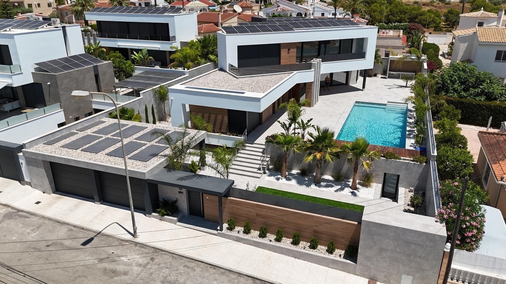 CIUDAD QUESADA – Luxusná 5-spálňová vila od 2 650 000 € | Výhľad na more, Bazén, Terasa