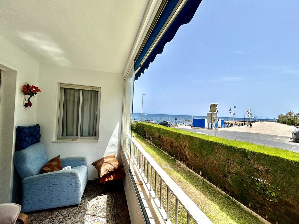 [second:680-435-11-854] PUNTA PRIMA – Moderný 3-spálňový apartmán od 225 000 € | Výhľad na more, Bazén, Terasa