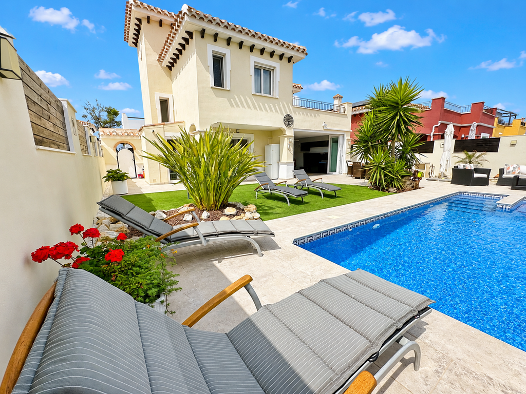 [second:66-500-11-1045] MAR MENOR GOLF RESORT – 3-bedroom villa from 575 000 € | Pool, Terrace, Garden